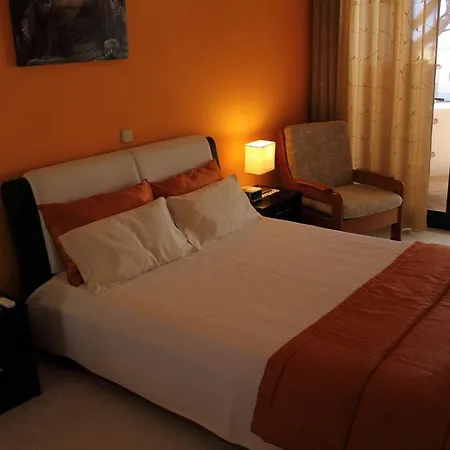 Golf Duplex شقة *