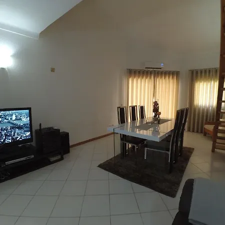 Golf Duplex شقة فيلامورا